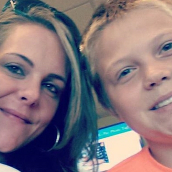 Meet your Posher, Nekole - Picture 3 of 6